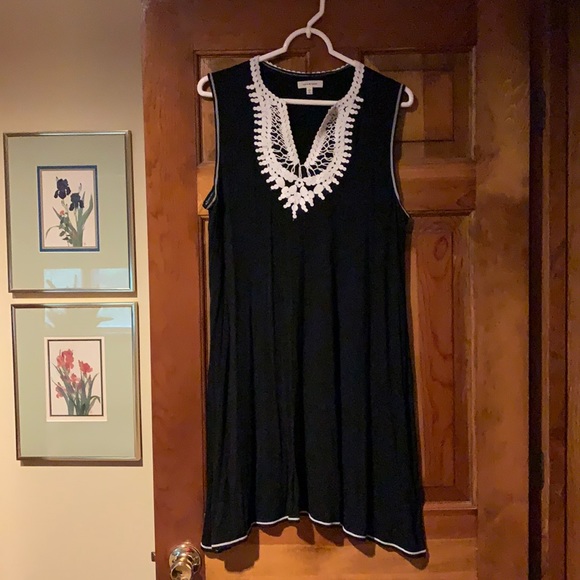 Max Studio Dresses & Skirts - Max Studio navy sleeveless dress